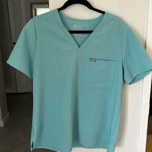 Figs Catarina Scrub top in Seaglass